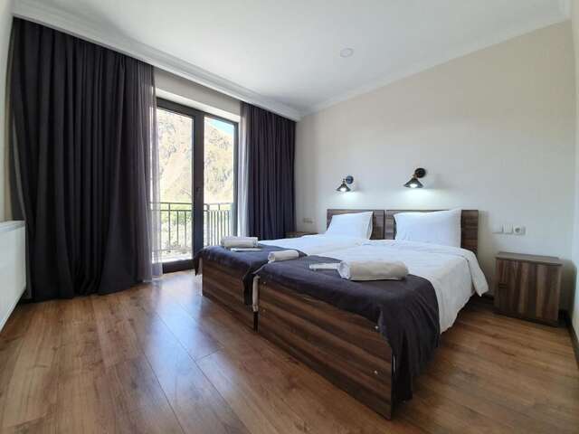 Отель Hotel Gold Kazbegi Степанцминда-3