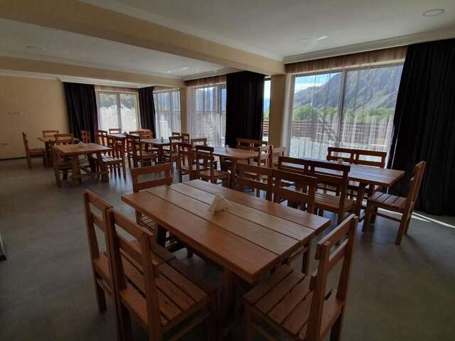 Отель Hotel Gold Kazbegi Степанцминда-13