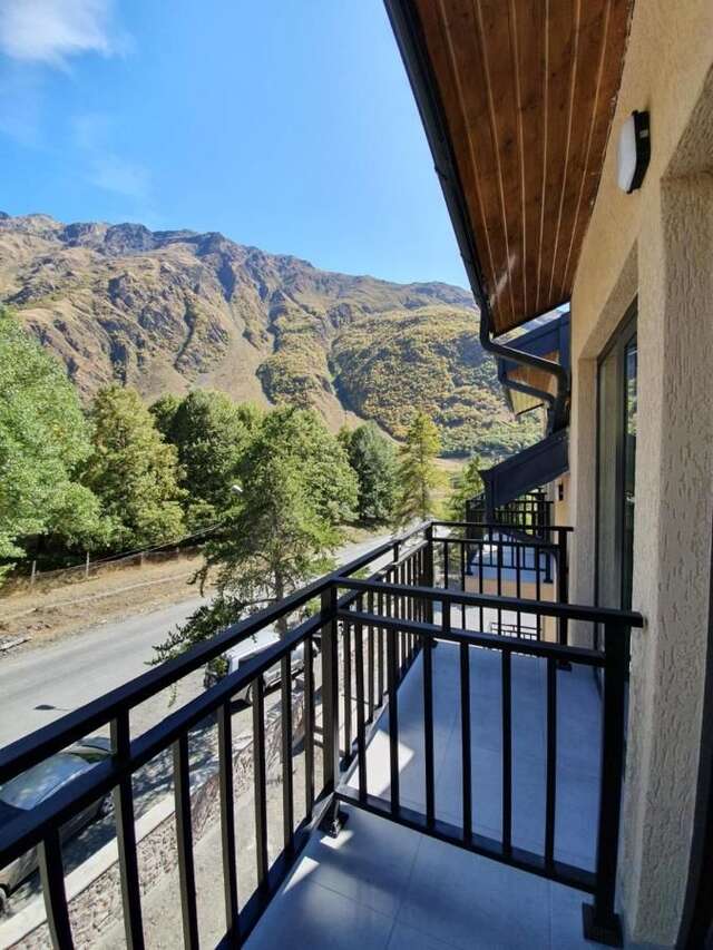 Отель Hotel Gold Kazbegi Степанцминда-17
